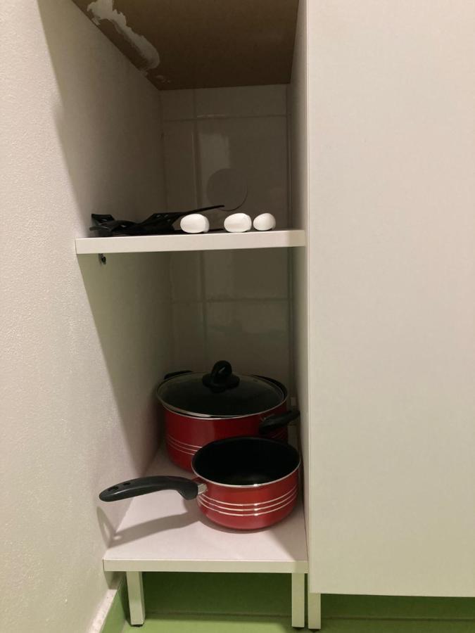 Capsule Hostel Zizkov Tower プラハ エクステリア 写真